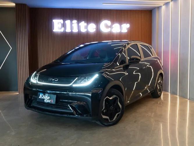 BYD Dolphin EV (Elétrico) 2025