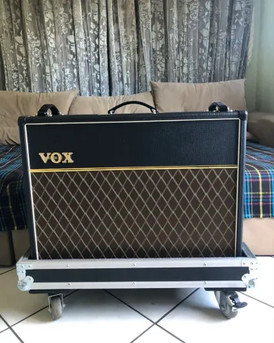 Amplificador VOX AC30 vr + CASE