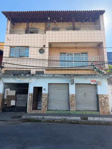 Prédio Residencial e Comercial