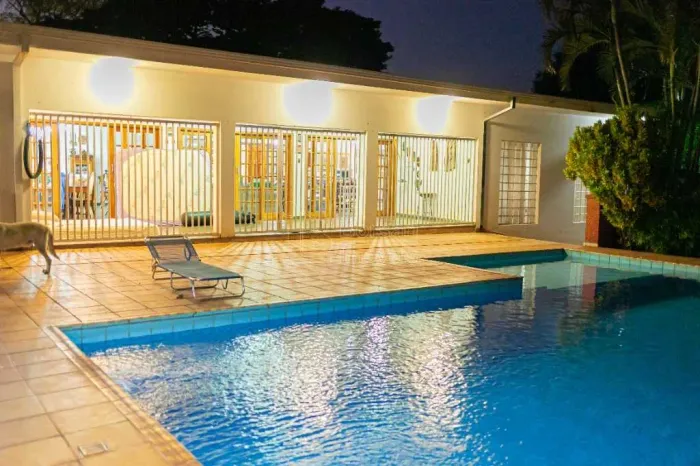 Venda de Casas / Padrão na cidade de Araraquara