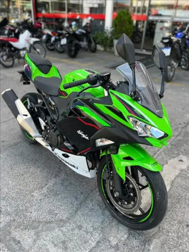 KAWASAKI NINJA 400