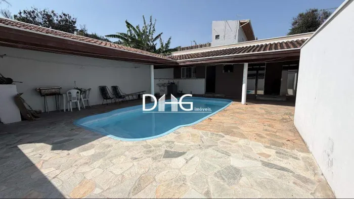 Casa com MOBILIA e piscina para alugar, 4 quartos, 500 m² por R$ 4.500,00/mês - Jd Planalt