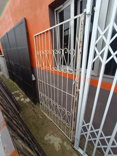 Portãozinho 1.13 L x 1.95 A VENDE-SE