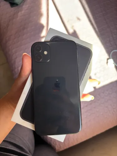 iPhone 11 - defeito placa (resto perfeito)