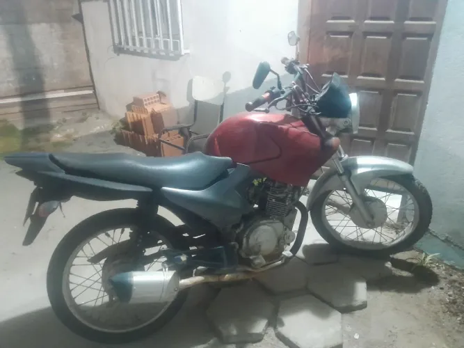 Vendo moto 3.500