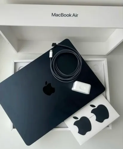 MacBook Air M5 15? 16/512gb. NOVO