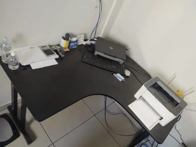 Mesa Escritório de Canto