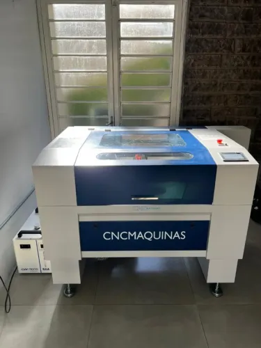Máquina de Corte Laser 70 x 50 - 100 Watts - NOVA
