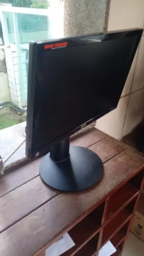 Monitor Semp Toshiba 19 polegadas