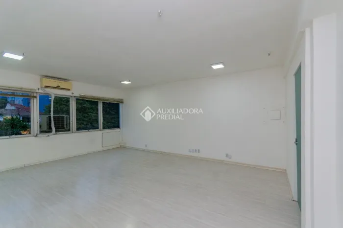 Excelente oportunidade no bairro Moinhos de Vento - Sala Comercial no Esplanada Center