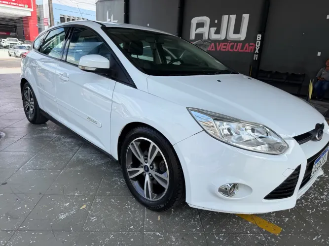 Ford Focus 1.6 S/se/se Plus Flex 8v/16v 5P 2014