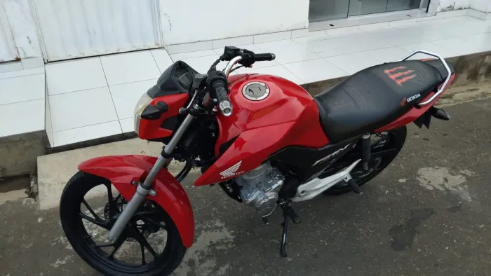 Titan 160, ano 2020 quitada, valor $11 mil