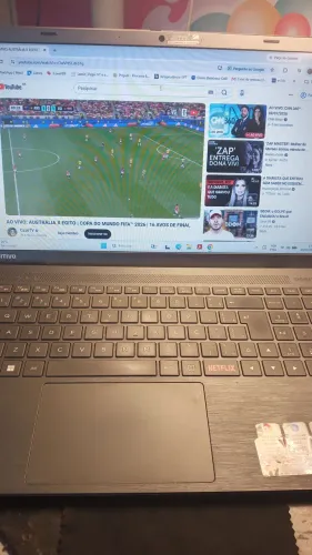 Notebook semi novo tela 15.6" 