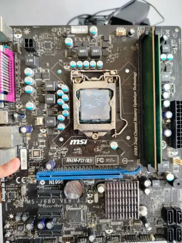 Placa mãe MSI H61M-P21-(B3)