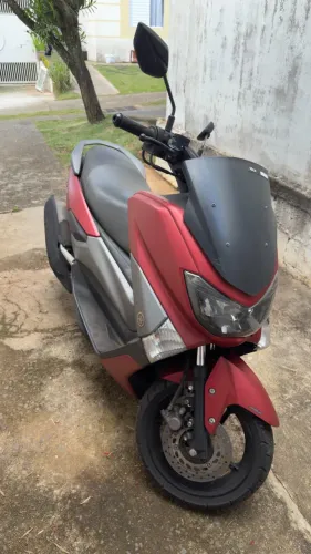 Yamaha NMAX 2018 - KM muito baixa