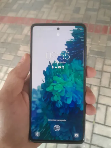 S20 fé com fio de cabelo na tela o resto tudo ok