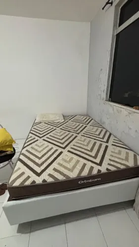 Cama box casal
