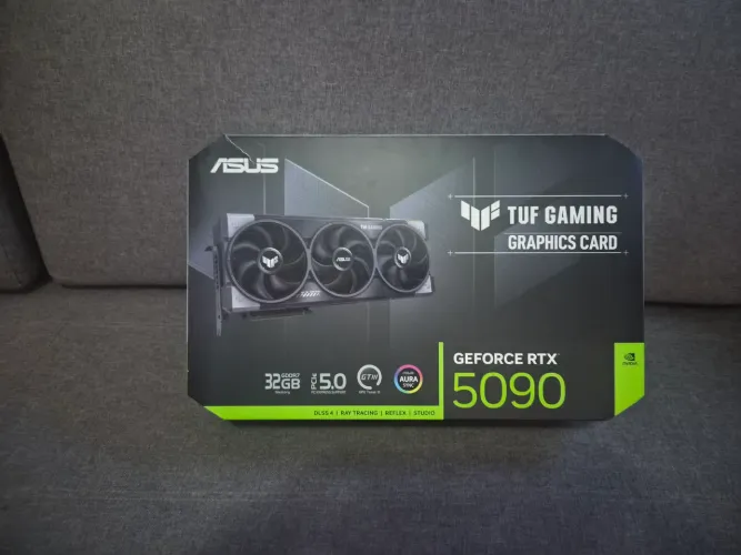 Placa de Vídeo ASUS TUF Gaming GeForce RTX 5090 32GB GDDR7