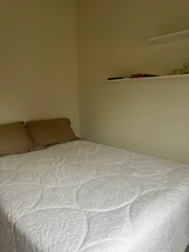 Alugo quarto &/ou apto Beira Mar