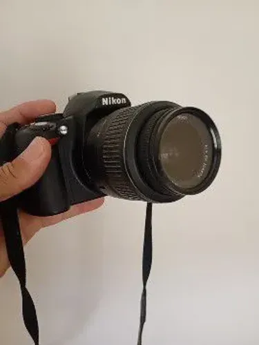 Nikon D3000 (ler descrição)