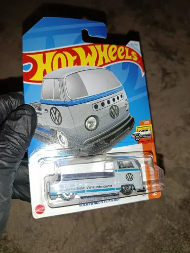 HOT WHEELS - VOLKSWAGEN T2 PICKUP
