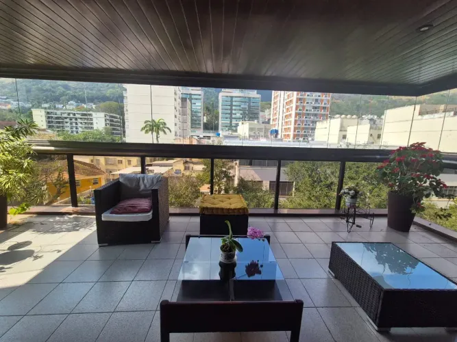 Cobertura duplex com 420m2 , 4 suites ,Tijuca.