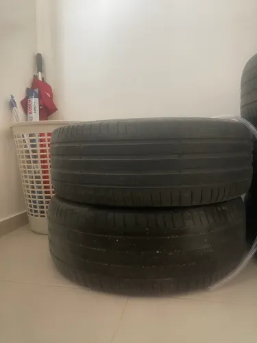 Pneus 225 55R18