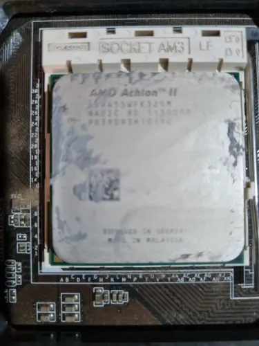 AM3 ASUS M4A77T/USB3 DDR3