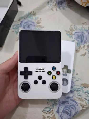 R36S - Emulador de jogos portátil - 64GB de jogos