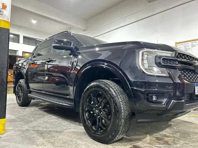 Ford Ranger Limited 3.0 V6 4X4 CD TB Die. AUT 2024