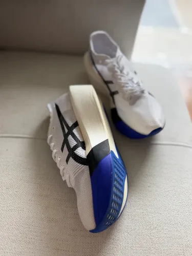 Asics Metaspeed Sky Tokyo 38 24km