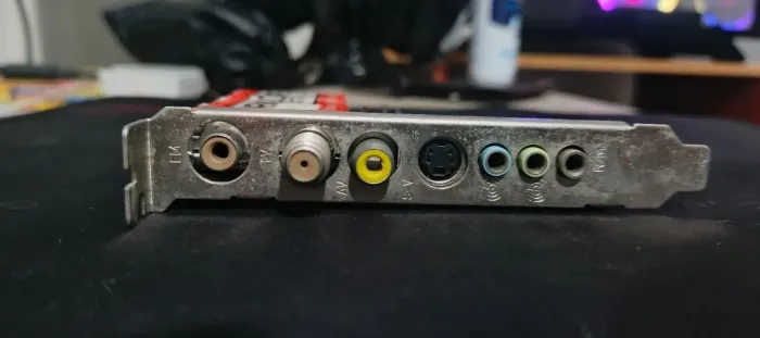Placa de Captura Encore ENLTV-FM PCI - TV Analógica + Rádio FM