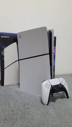 PlayStation 5 Mídia Digital + Nota Fiscal (Apenas 7 meses de uso) - Na Garantia!