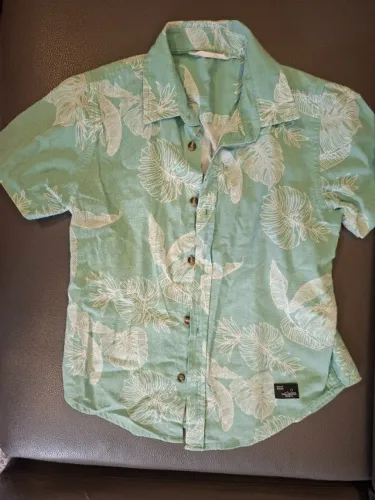 Camisa infantil estampada - Manga curta - 6 a 8 anos