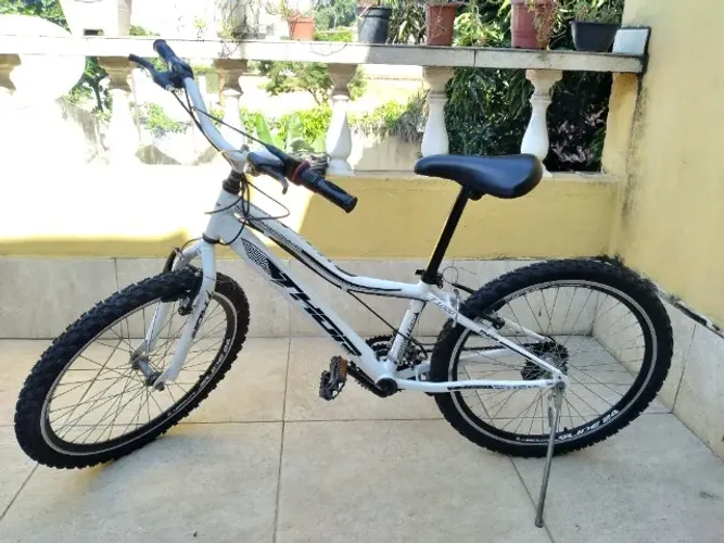 Bicicleta Aro 24/ 18 Velocidades