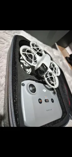 Drone dji neo Combo controle, 3 baterias 