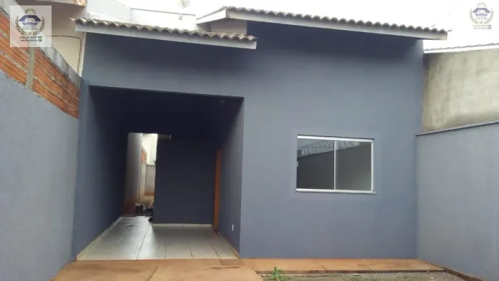 Casa 2 Qtos sendo 1 suite garagem coberta em Setor Ponta Kayana, Trindade/GO