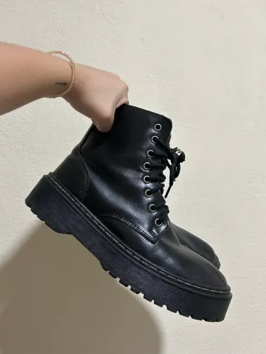 Bota Buduy Cano Curto