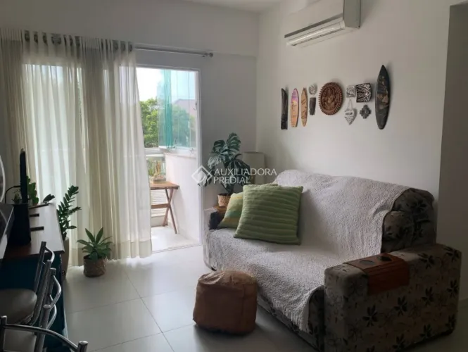 Apartamento mobiliado a 100 metros da Praia do Rio Tavares