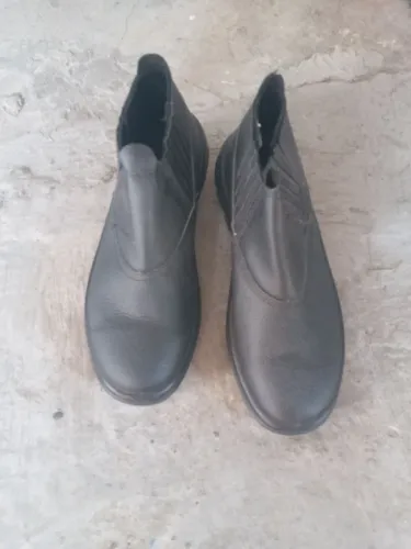 Bota bico de aço