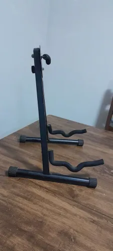 Suporte de Instrumentos de corda, violão, guitarra e contra baixo. 