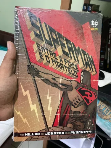Superman Entre a foice e o martelo