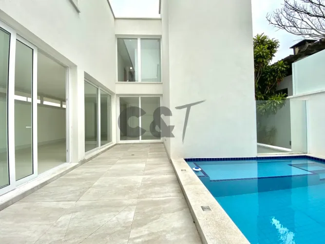 Casa em Condomínio - 4 Dormitórios (Suítes) à Venda no Brooklin - São Paulo/SP
