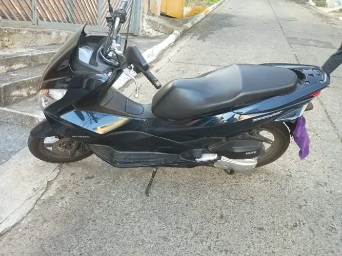 Honda PCX 2018 automático 38920 km valor 13,500