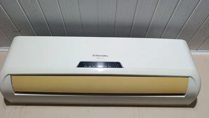 Ar condicionado Eletrolux 18 mil BTUs 