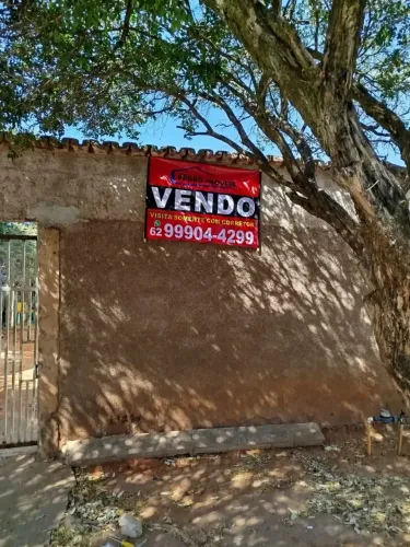 casa setor água branca próximo ao supermercado bretas