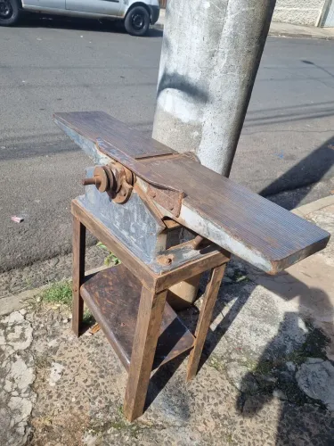 Plaina de mesa