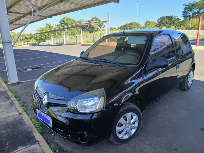 Renault Clio Authentique 1.0/1.0 Hi-power 16V 3P 2015