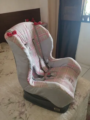 Cadeirinha de carro menina