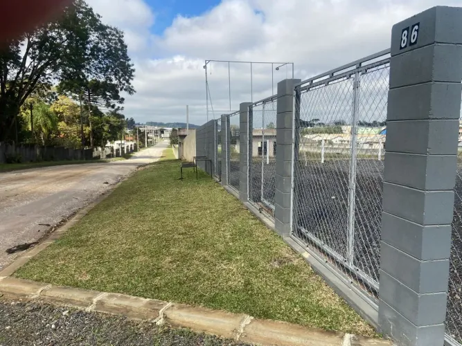Terrenos 200m2///Região Posto Tio Ari//Jd das Graças 
